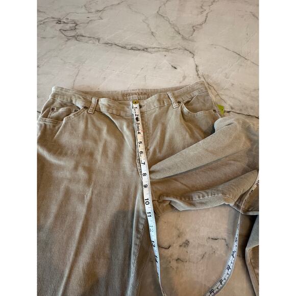 St. John's Bay Pants Sz 14 Beige Mid-Rise Boot Cut Corduroy Stretch Cotton - Picture 5 of 10
